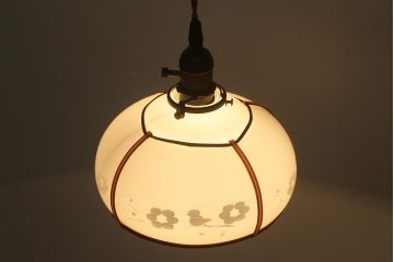 アンティーク照明　昭和初期　梅と小鳥の模様が可愛らしい天井照明(吊り下げ照明、ペンダントライト)(R-042031)