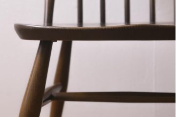 ヴィンテージ家具　イギリスビンテージ　ERCOL(アーコール)　美しく丈夫な作りが魅力的なクエーカーチェア(ダイニングチェア、椅子、ウィンザーチェア、ウインザーチェア)(R-042034)