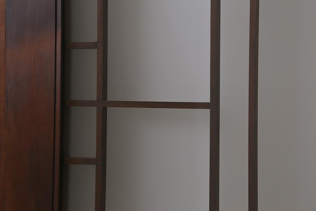 アンティーク建具　和製アンティーク　ヒノキ材　腰板ケヤキ材　上手物!　珍しいデザインが目を引くガラス戸4枚セット(引き戸、建具)(R-042036)