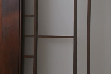 アンティーク建具　和製アンティーク　ヒノキ材　腰板ケヤキ材　上手物!　珍しいデザインが目を引くガラス戸4枚セット(引き戸、建具)(R-042036)