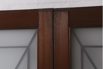 アンティーク建具　和製アンティーク　ヒノキ材　腰板ケヤキ材　上手物!　珍しいデザインが目を引くガラス戸4枚セット(引き戸、建具)(R-042036)