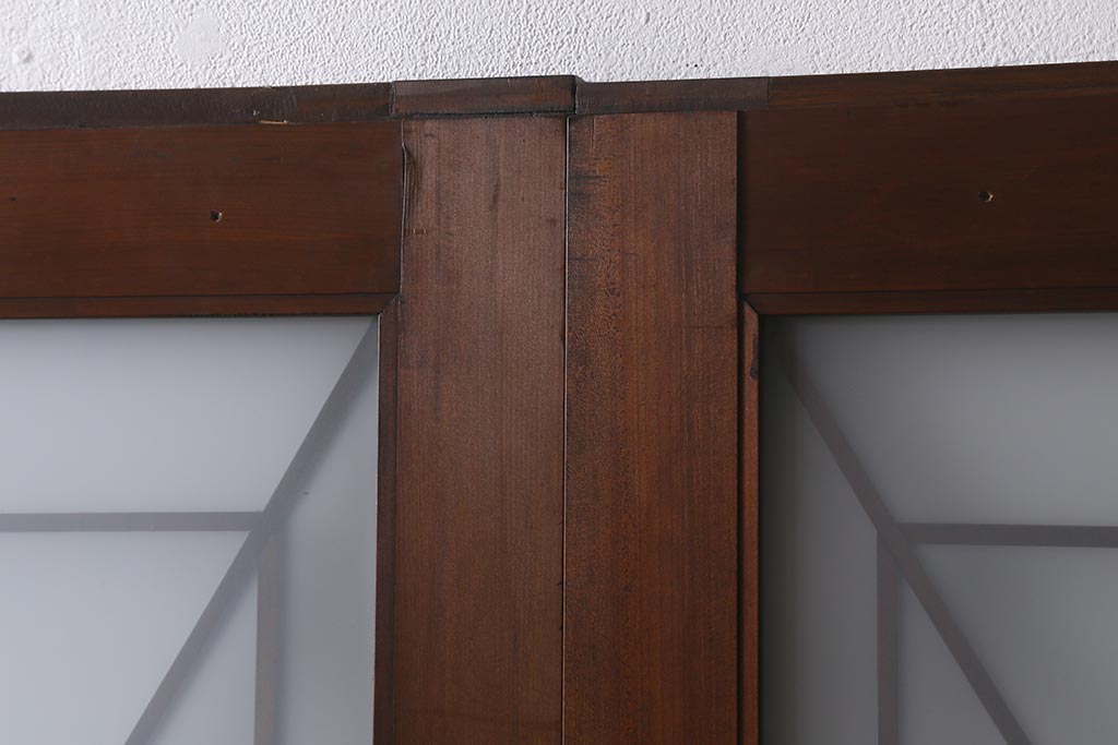 アンティーク建具　和製アンティーク　ヒノキ材　腰板ケヤキ材　上手物!　珍しいデザインが目を引くガラス戸4枚セット(引き戸、建具)(R-042036)