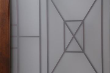 アンティーク建具　和製アンティーク　ヒノキ材　腰板ケヤキ材　上手物!　珍しいデザインが目を引くガラス戸4枚セット(引き戸、建具)(R-042036)