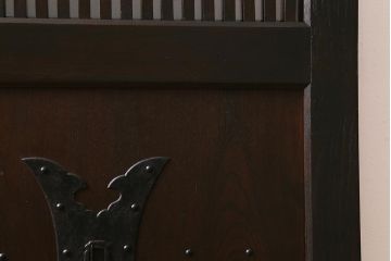 アンティーク建具　和製アンティーク　明治期　蔵戸リメイク　総ケヤキ材　クリアガラス入り　和の趣あふれる蔵戸2枚セット(引き戸、玄関戸)(R-042038)