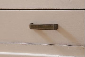 アンティーク家具　昭和中期　ペイント　ナチュラルな雰囲気が魅力の重ね戸棚(食器棚、収納棚、キャビネット)(R-042051)