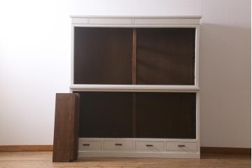 アンティーク家具　昭和中期　ペイント　ナチュラルな雰囲気が魅力の重ね戸棚(食器棚、収納棚、キャビネット)(R-042051)