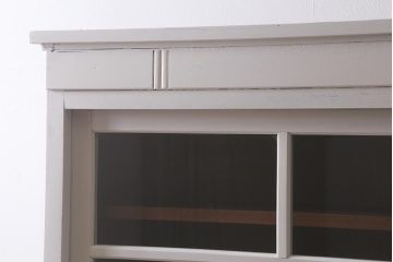 アンティーク家具　昭和中期　ペイント　ナチュラルな雰囲気が魅力の重ね戸棚(食器棚、収納棚、キャビネット)(R-042051)