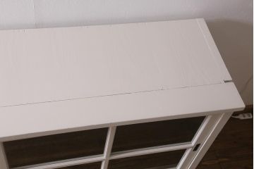 アンティーク家具　昭和中期　ペイント　ナチュラルな雰囲気が魅力の重ね戸棚(食器棚、収納棚、キャビネット)(R-042051)
