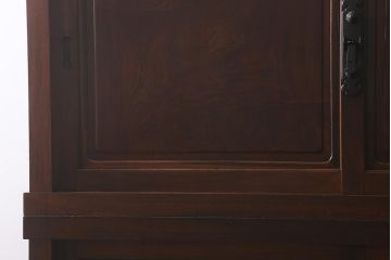 アンティーク家具　最上手物!　前面欅玉杢　黒柿材　希少　重厚な佇まいが魅力的な関東重ね水屋箪笥(収納棚、戸棚)(R-042057)