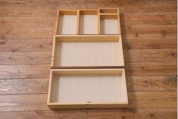 中古　指物家具　からくり付き!凝ったつくりが魅力の小物収納(定価14万円)(小箪笥)(R-042064)