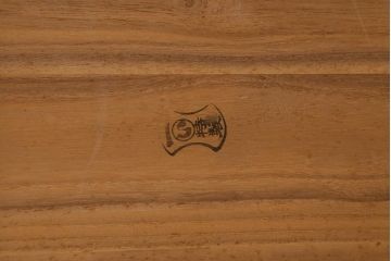 アンティーク雑貨　昭和中期　タモ玉杢材　品の良い落ち着いた佇まいが魅力の角火鉢(木製火鉢)(R-042065)