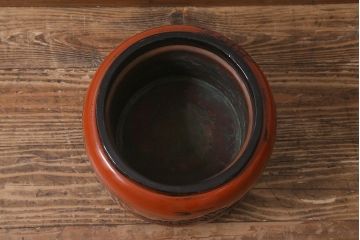 アンティーク雑貨　時代物　菊の図　古い鎌倉彫根来塗火鉢(てあぶり)(R-042066)
