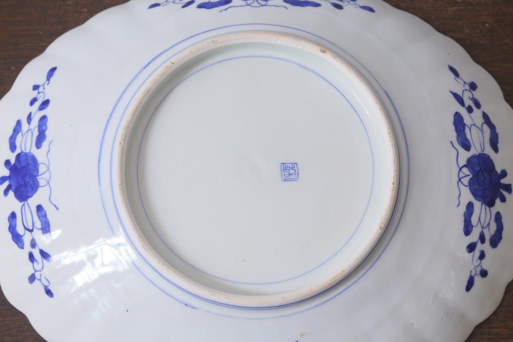 アンティーク雑貨 骨董 明治期 色絵花籠図染付楕円大皿(和食器)(R-042070)