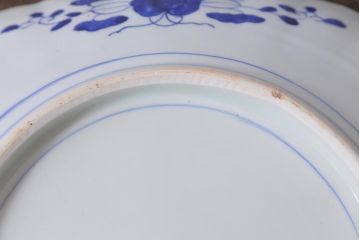 アンティーク雑貨　骨董　明治期　色絵花籠図染付楕円大皿(和食器)(R-042070)