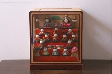 ビンテージ雑貨　昭和期　古い木目込み人形　五段雛飾り(雛人形、ケース付)(R-042072)