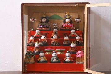 ビンテージ雑貨　昭和期　古い木目込み人形　五段雛飾り(雛人形、ケース付)(R-042072)