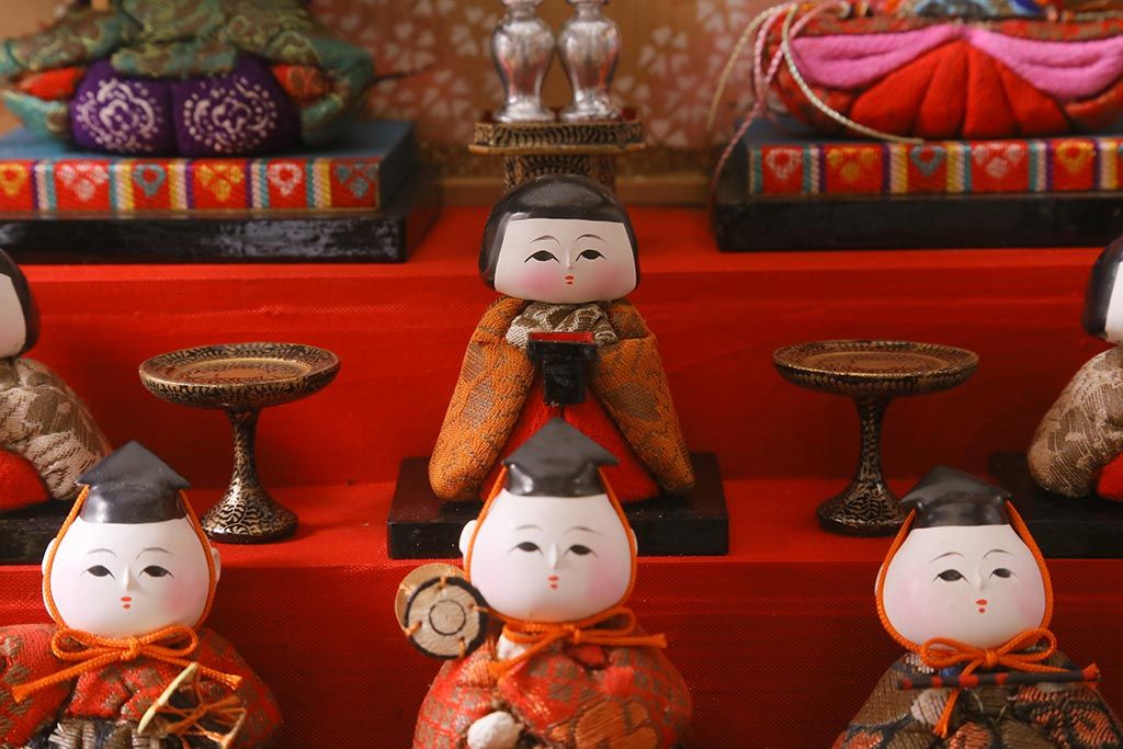 ビンテージ雑貨　昭和期　古い木目込み人形　五段雛飾り(雛人形、ケース付)(R-042072)