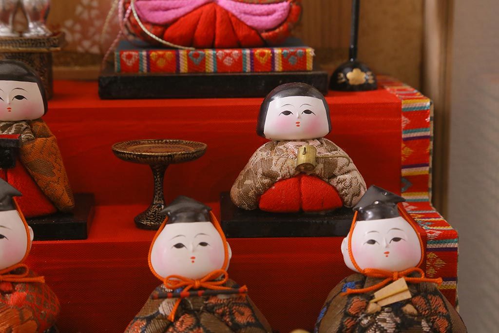 ビンテージ雑貨　昭和期　古い木目込み人形　五段雛飾り(雛人形、ケース付)(R-042072)