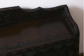 ヴィンテージ家具　ビンテージ　伝統工芸　軽井沢彫り　桜の彫りが存在感を放つライティングビューロー(簿記机、在宅ワーク、在宅用デスク)(R-042078)