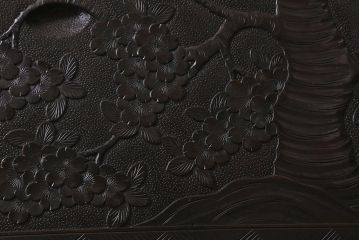 ヴィンテージ家具　ビンテージ　伝統工芸　軽井沢彫り　桜の彫りが存在感を放つライティングビューロー(簿記机、在宅ワーク、在宅用デスク)(R-042078)