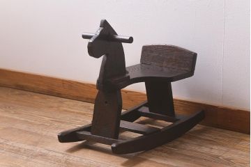 アンティーク雑貨　明治大正期　会津　栗材　趣溢れる木馬(そり)(R-042085)