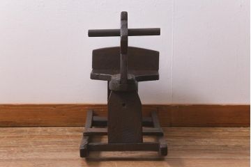 アンティーク雑貨　明治大正期　会津　栗材　趣溢れる木馬(そり)(R-042085)