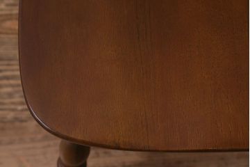 ビンテージ家具　飛騨産業　キツツキマーク　クラシカルな佇まいが魅力のダイニングチェア(椅子、コームバックチェア)(R-042088)