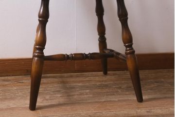 ビンテージ家具　飛騨産業　キツツキマーク　クラシカルな佇まいが魅力のダイニングチェア(椅子、コームバックチェア)(R-042089)