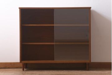 ヴィンテージ家具　北欧ビンテージ　チーク材　ミッドセンチュリースタイルにぴったりのキャビネット(リビングボード、飾り棚、収納棚、ブックケース)(R-042091)