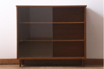 ヴィンテージ家具　北欧ビンテージ　チーク材　ミッドセンチュリースタイルにぴったりのキャビネット(リビングボード、飾り棚、収納棚、ブックケース)(R-042091)