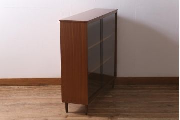 ヴィンテージ家具　北欧ビンテージ　チーク材　ミッドセンチュリースタイルにぴったりのキャビネット(リビングボード、飾り棚、収納棚、ブックケース)(R-042092)