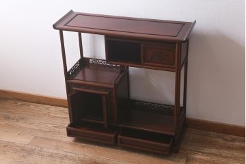 ヴィンテージ家具　民芸家具　カリン材製　上品な和の空間づくりにおすすめな飾り棚(茶棚、収納棚、ビンテージ、花梨材)(R-042093)