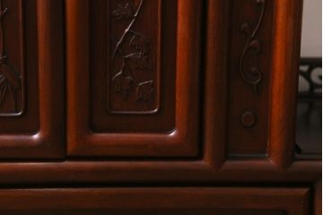 ヴィンテージ家具　民芸家具　カリン材製　上品な和の空間づくりにおすすめな飾り棚(茶棚、収納棚、ビンテージ、花梨材)(R-042093)