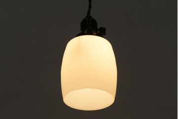 レトロ照明　昭和レトロ　ノスタルジックな雰囲気が漂うの筒型天井照明(吊り下げ照明、ペンダントライト)(R-042096)