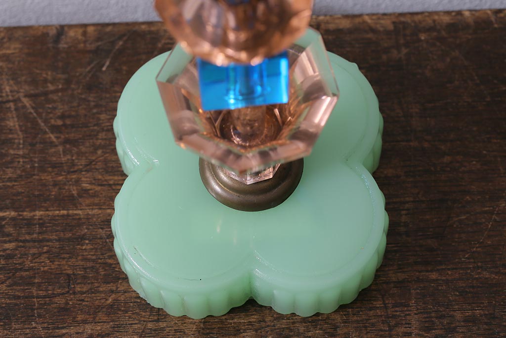 アンティーク照明　ガラスボディがおしゃれなテーブルランプ(卓上ランプ、スタンドライト)(R-042098)