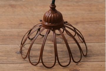 アンティーク照明　和製アンティーク　昭和初期　タッセル(飾り房)付き　丸い形が愛らしい吊り下げ照明(ペンダントライト、天井照明、電笠、シェード)(R-042099)