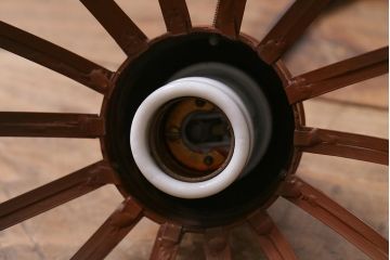 アンティーク照明　和製アンティーク　昭和初期　タッセル(飾り房)付き　丸い形が愛らしい吊り下げ照明(ペンダントライト、天井照明、電笠、シェード)(R-042100)