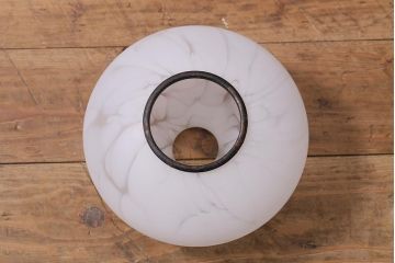 ビンテージ照明　マーブルのような透かしが美しいレトロな天井照明(吊り下げ照明、ペンダントライト)(R-042101)