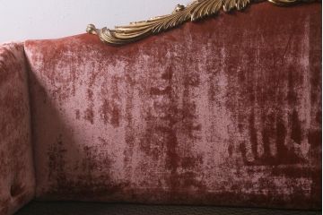 中古　ヨーロッパ製　ベロア　特大!　高級感漂うヨーロピアンなワイドソファ(4人掛け、5人掛け)(定価約200万円)(R-042103)