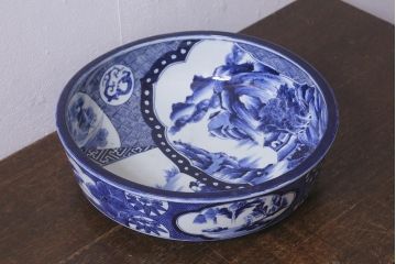 明治期　上手物　在銘　窓絵山水図唐人図　染付伊万里大鉢(大皿)(R-042129)