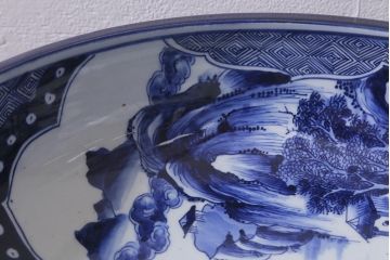 明治期　上手物　在銘　窓絵山水図唐人図　染付伊万里大鉢(大皿)(R-042129)