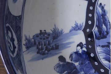 明治期　上手物　在銘　窓絵山水図唐人図　染付伊万里大鉢(大皿)(R-042129)