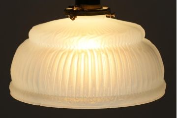 アンティーク照明　昭和初期　オパールガラス　上品な淡い光がお部屋を満たす吊り下げ照明(天井照明、電笠、シェード、ペンダントライト)(R-042141)