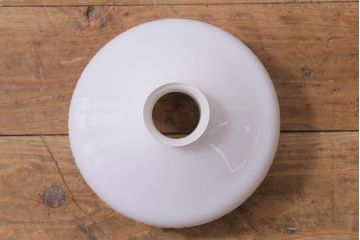 アンティーク照明　昭和レトロ　切子の透かし模様がおしゃれな吊り下げ照明(天井照明、シェード、ペンダントライト、電笠)(R-042142)