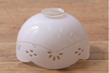 アンティーク照明　昭和初期　波型の縁が可愛らしい切子シェード(天井照明、電笠、ペンダントライト)(R-042143)