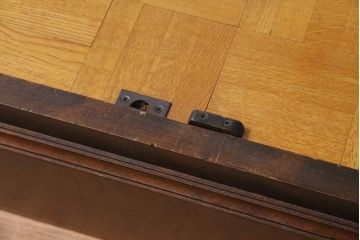 中古　イギリス製　パーケット　レトロな雰囲気が魅力の大型ガラスケース(ショーケース、陳列棚)(R-042157)