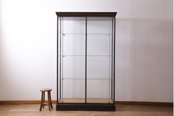 中古　イギリス製　パーケット　レトロな雰囲気が魅力の大型ガラスケース(ショーケース、陳列棚)(R-042157)