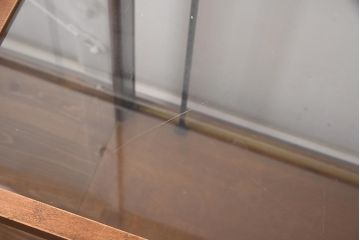 中古　特大サイズ　ワイド　柔らかな木の風合いが魅力のガラスケース(陳列棚、ショーケース、飾り棚)(R-042159)