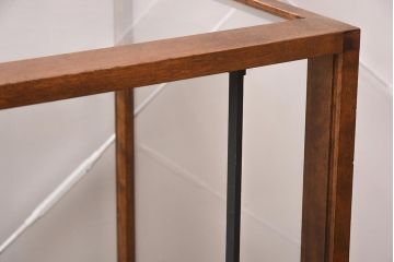 中古　特大サイズ　ワイド　柔らかな木の風合いが魅力のガラスケース(陳列棚、ショーケース、飾り棚)(R-042159)