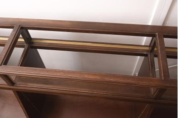 【簡易リペア限定品】中古　特大サイズ　アンティーク調のショーケース(ガラスケース、陳列棚、飾り棚、ディスプレイケース、店舗什器)(R-042160)